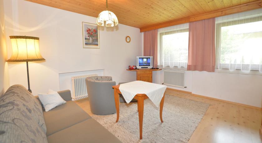 Fernblick Apartment Лойташ Стая снимка